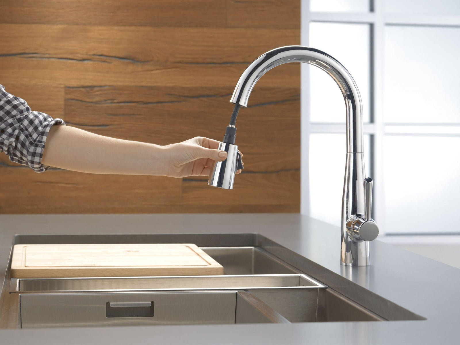 1-Handle Pull-Down Kitchen Faucet, Chrome R1F1 - product image 6